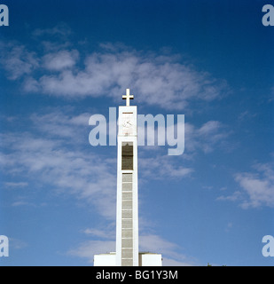 Viaggi nel mondo. Chiesa modernista San Venceslao in Vrsovice nella città di Praga nella Repubblica Ceca in Europa Orientale. Storia e cultura viaggiatore Foto Stock