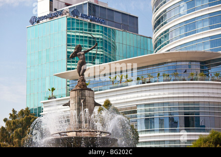 Fontana Diana rotatoria sul Paseo de La Reforma a Città del Messico Foto Stock