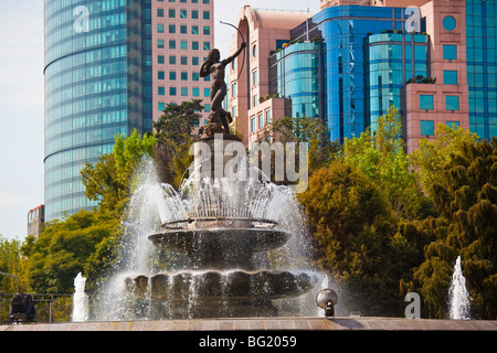 Fontana Diana rotatoria sul Paseo de La Reforma a Città del Messico Foto Stock