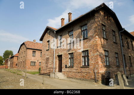 Prigioniero di blocchi di alloggio presso il nazista di Auschwitz la morte nel campo di Oswiecim, Polonia. Foto Stock