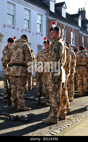 Secondo battaglione del reggimento reale di Fusiliers Homecoming Parade, Warwick, Warwickshire, Inghilterra, Regno Unito Foto Stock