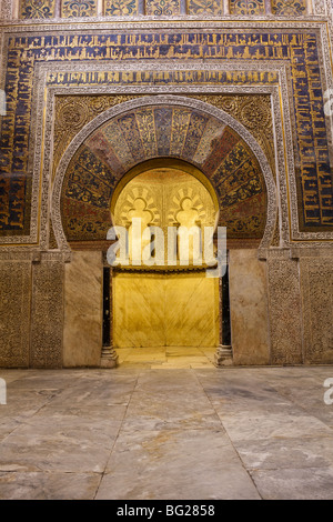 Bay nella parte anteriore del mihrab, la Grande Moschea di Cordova, Andalusia, Spagna Foto Stock