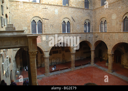 Il Museo Nazionale del Bargello di scultura in Firenze Toscana Italia Foto Stock