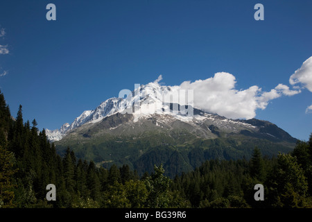 Massiccio del Monte Bianco, Chamonix Haute Savoie, sulle Alpi francesi, Francia, Europa Foto Stock