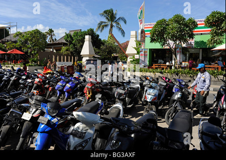 Fronte mare street in Kuta Beach, Bali, Indonesia Foto Stock