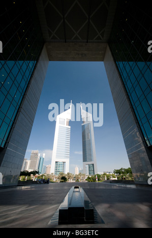 Jumeirah Emirates Towers di Dubai si vede dal Gate nel DIFC Foto Stock