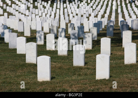 Lapidi militare, Arlington National cimitero, Washington D.C., Stati Uniti d'America, America del Nord Foto Stock