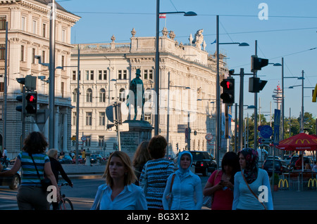 Schwarzenbergplatz, Wien Österreich | Schwarzenbergplatz, Vienna, Austria Foto Stock