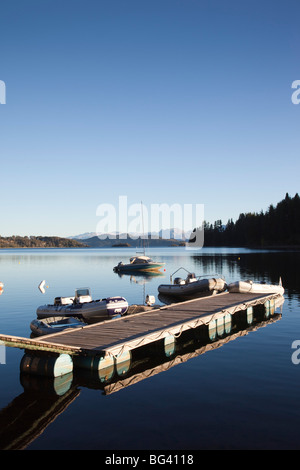 Argentina NEUQUEN Provincia, Lake District, strada dei sette laghi, Villa La Angostura, Puerto Manzano, Lago Nahuel Huapi Foto Stock