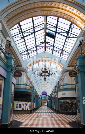 Inghilterra, Birmingham, Great Western Shopping Arcade Foto Stock