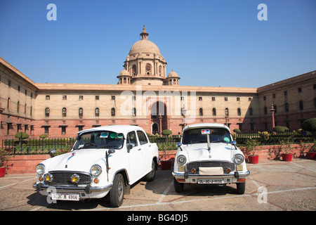 Ambasciatore automobili, segreteria Blocco del Nord, uffici per i ministri del governo, Nuova Delhi, India, Asia Foto Stock