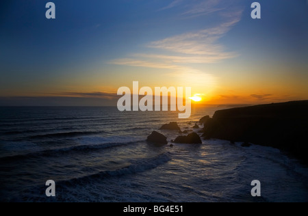 Dungarvan Bay da sopra Ballydowane Cove, il rame Costa, nella contea di Waterford, Irlanda Foto Stock