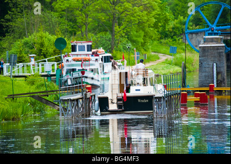 Elblaski Canal vicino a Elblag, Polonia | Oberländischer Kanal, Elbing, Polen Foto Stock