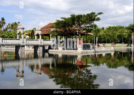 Ujung acqua Palace, re di Karangasen vicino Amlapura, Bali, Indonesia Foto Stock