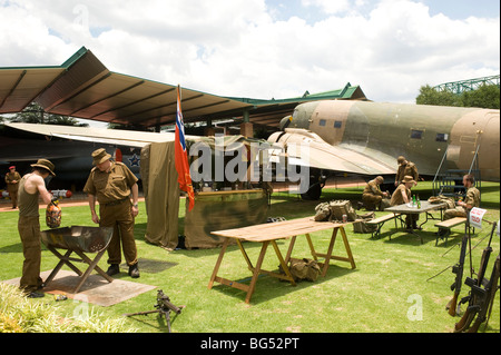 Esercito sudafricano re-enactors. South African Museo di Storia Militare. Johannesburb, Sud Africa. Foto Stock