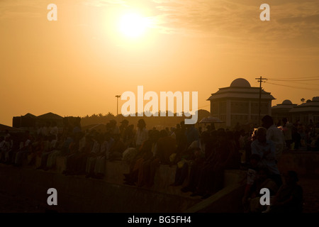 Tramonto su Kanyakumari, India continentale più a sud il punto. Foto Stock