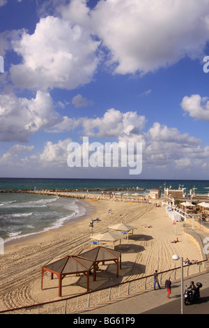 Israele, Tel Aviv-Yafo, Hilton beach Foto Stock