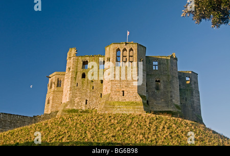 Il castello di Warkworth vicino a camminare Northumberland Noth Est Inghilterra Foto Stock