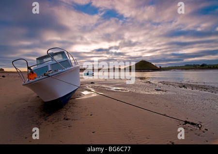 Barca ormeggiata Alnmouth Fiume Aln Esturay Northumberland Inghilterra SCO 5594 Foto Stock