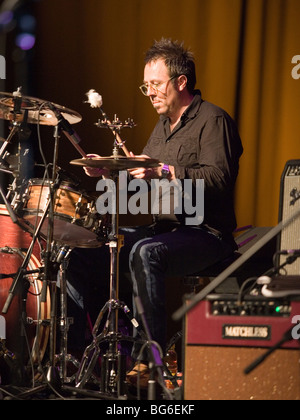 BUDAPEST-novembre 21: tessuto mano esegue banda sul palco Millenaris su Novembre 21 Foto Stock