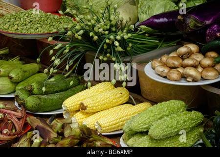 Le verdure si può scegliere come ingredienti per friggere. Foto Stock