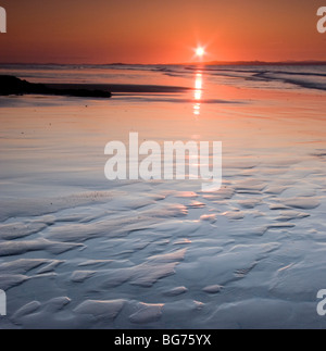 Modelli di sabbia e tramonto a Gullane, East Lothian, Scozia Foto Stock