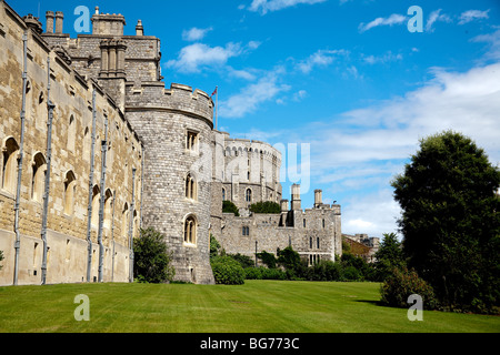 Il Castello di Windsor dal Re Enrico VIII Gate. Windsor, Berkshire, Inghilterra Foto Stock