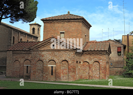 Mausoleo di Galla Placidia (430), il sito Patrimonio Mondiale dell'UNESCO, Ravenna, Emilia Romagna, Italia Foto Stock