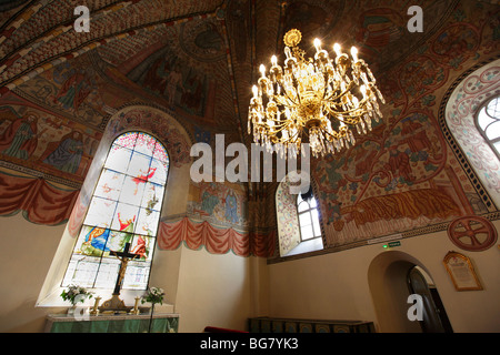 Regione della Finlandia di Satakunta Rauma storica chiesa quattrocentesca chiesa di pietra di Santa Croce altare interno illustrazione medievale e Annuncio Foto Stock