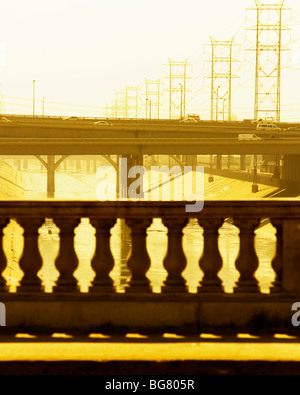 Ponti sul fiume di Los Angeles in Los Angeles, la California, la California. Foto Stock
