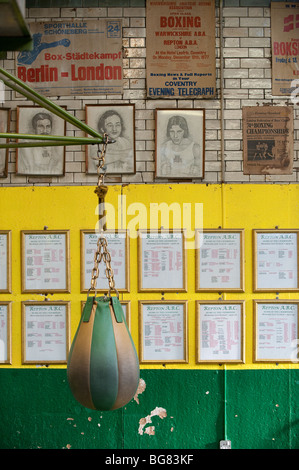 Punzone Sacco boxe in palestra che il Kray Twins Ronnie e Reggie utilizzati per la casella a. Foto Stock