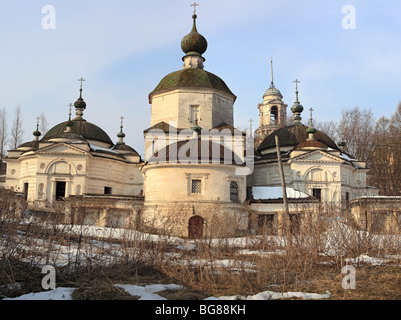Chiesa della Natività della Vergine Santa (XVIII secolo), Staritsa, Regione di Tver, Russia Foto Stock