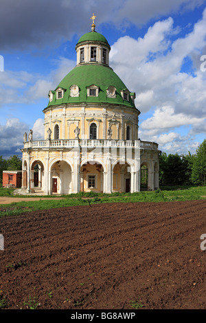 Chiesa della Natività della Vergine (1714-1722), Podmoklovo, Regione di Mosca, Russia Foto Stock