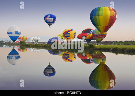 Il Balloon Festival. Saga. Prefettura di saga. Isola di Kyushu. Il Giappone. Foto Stock