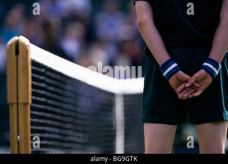 Wimbledon palla ragazzo dalla rete Foto Stock