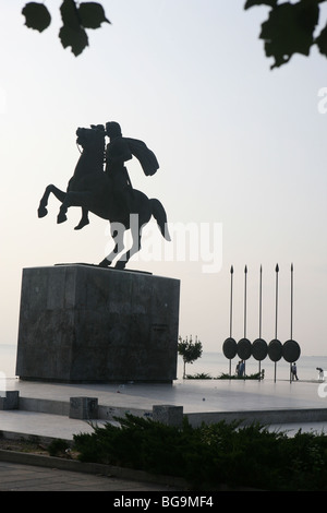 Statua di Alessandro Magno a cavallo Salonicco Grecia Foto Stock