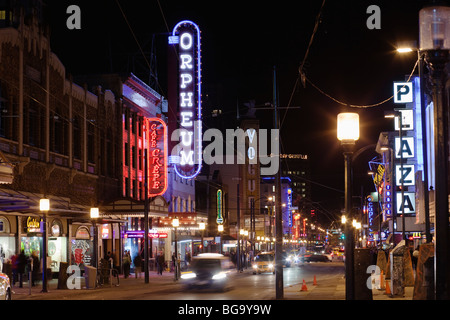 Granville quartiere del divertimento di notte, Vancouver, BC, Canada Foto Stock