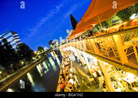Vienna, piscina sul Canale del Danubio Foto Stock