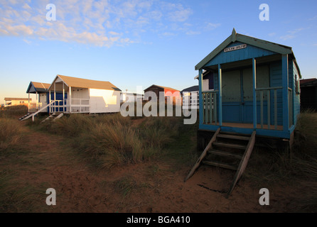 Cabine sulla spiaggia, presso Old Hunstanton sulla Costa North Norfolk. Foto Stock