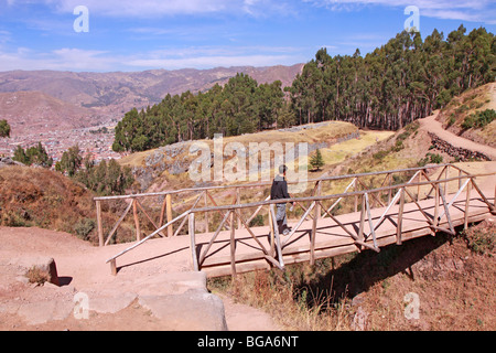Vista panoramica di Cuzco e le Rovine Inca di Kenko, Ande, Perù, Sud America Foto Stock