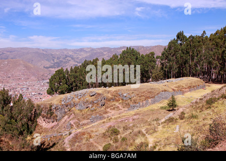 Vista panoramica di Cuzco e le Rovine Inca di Kenko, Ande, Perù, Sud America Foto Stock