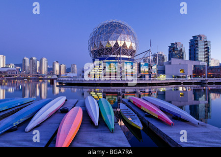 Telus mondo della scienza, False Creek, Vancouver, British Columbia, Canada Foto Stock