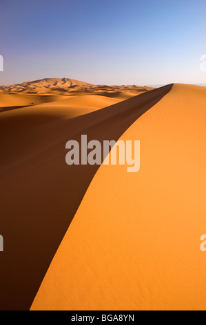 Erg Chebbi, Merzouga, Ziz Valley, il Deserto del Sahara, Marocco Foto Stock