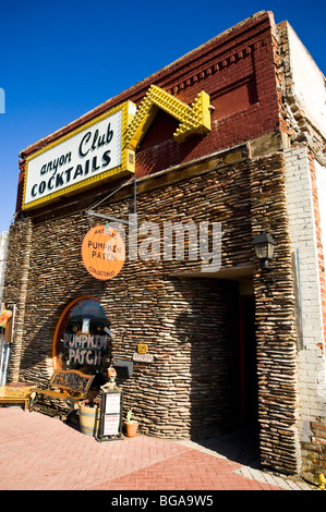 La vetrina del Canyon Club, in Williams, Arizona, sulla storica Route 66. Foto Stock