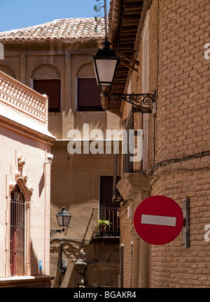 Nessun segno di entrata nella vecchia strada di Toledo, Spagna Foto Stock