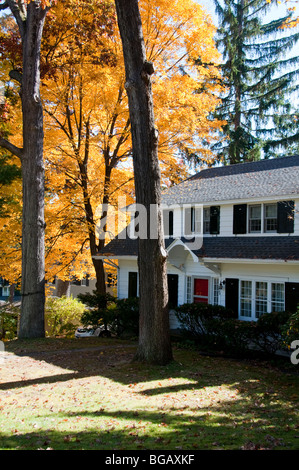 Great Barrington,tipico villaggio Berkshires,Clapboard l'architettura,Autunno Autunno colori,colori,Berkshire Hills, Massachusetts, STATI UNITI D'AMERICA Foto Stock