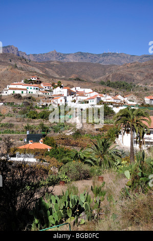Vista del villaggio, Fataga, San Bartolome de Tirajana comune, Gran Canaria Isole Canarie Spagna Foto Stock