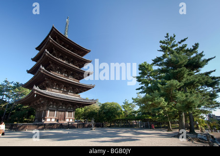 Giappone, isola di Honshu, Nara, Kofuku-Ji Tempio Pagoda Foto Stock