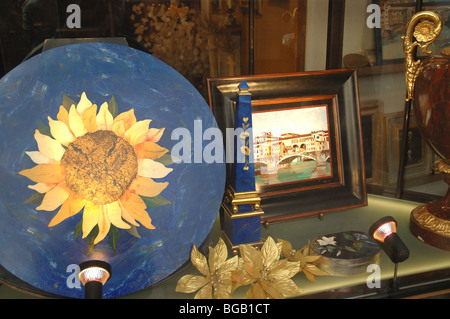 Pietro duro (pietra colorata) articoli nel negozio in Firenze, Toscana, Italia Foto Stock