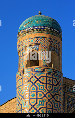 La Tilla Kori Madrasah, Registan Square, Samarcanda, Uzbekistan Foto Stock